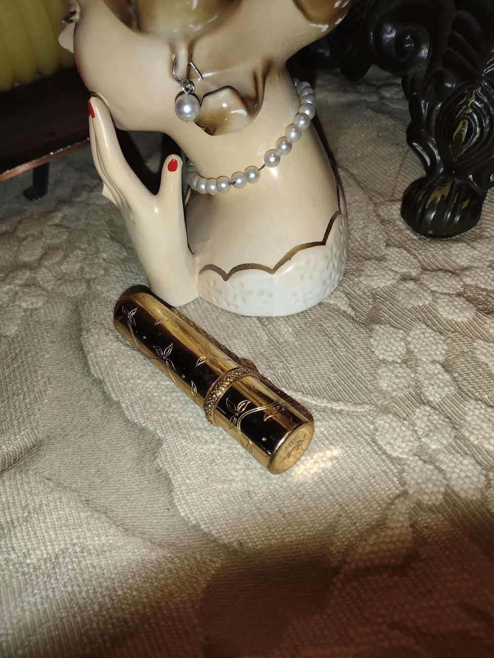 Vintage  501 Revlon Gold Tone Case With Lipstick